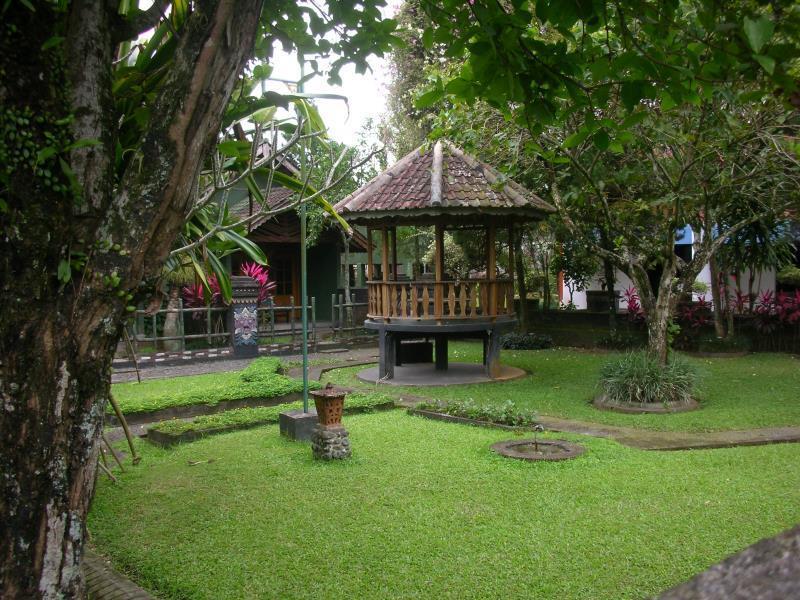Hotel Minak Jinggo Banyuwangi  Exterior photo
