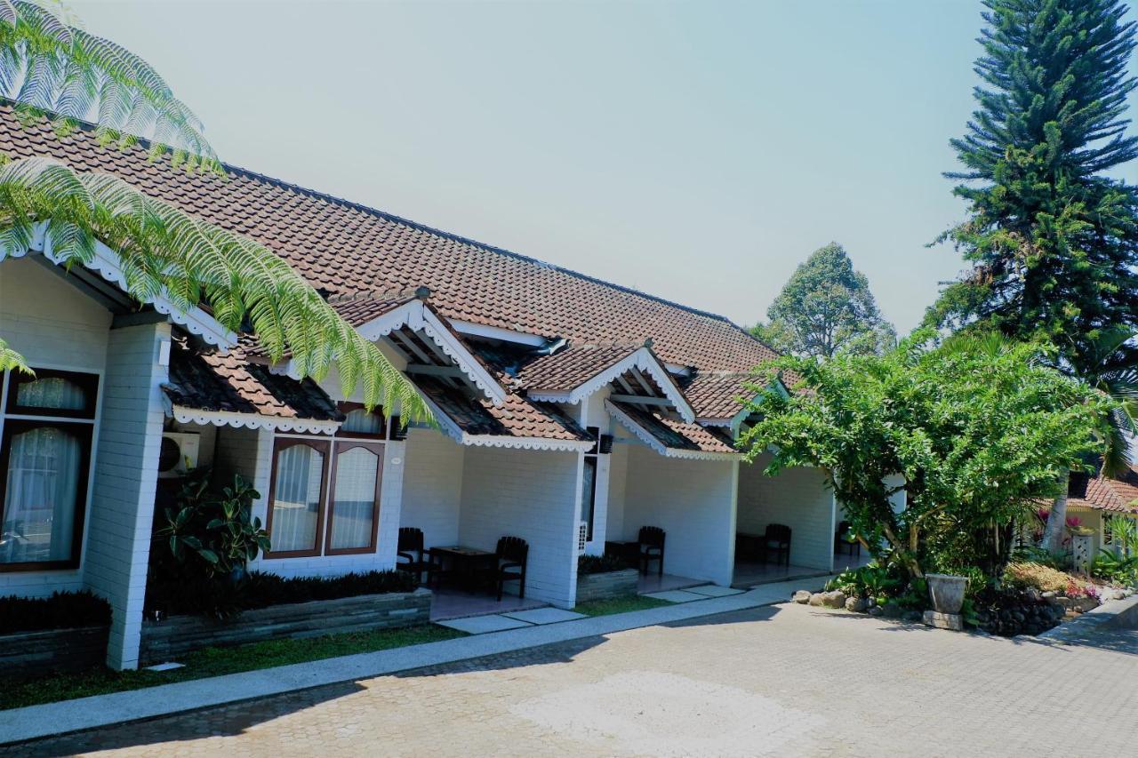 Hotel Minak Jinggo Banyuwangi  Exterior photo